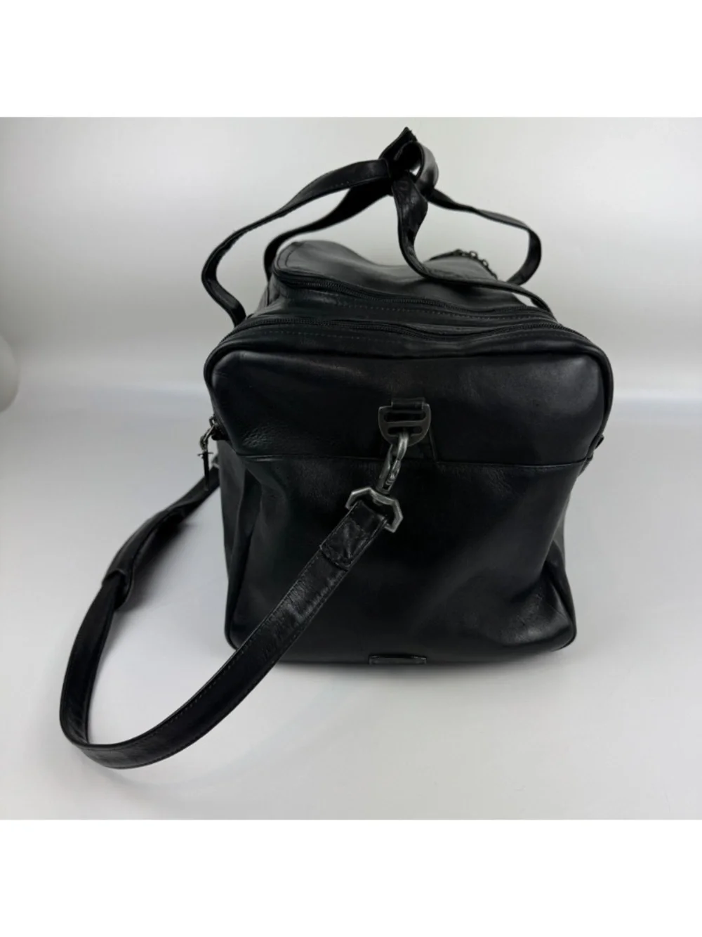 Dilana Design Collection Dorado Leather Duffle Bag Weekender Black *Read Desc